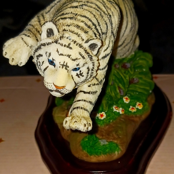 Art Big White Tiger Statue Poshmark